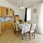 Noemi3 By Interhome פורץ