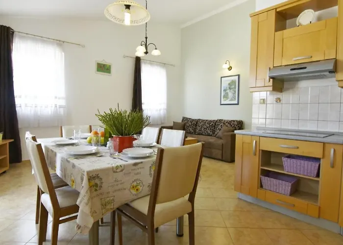 Appartamento Noemi3 By Interhome *