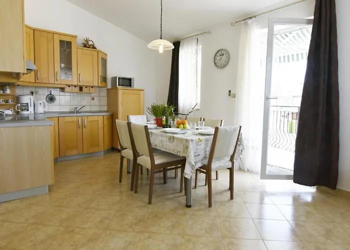 Noemi3 By Interhome Appartamento Porec