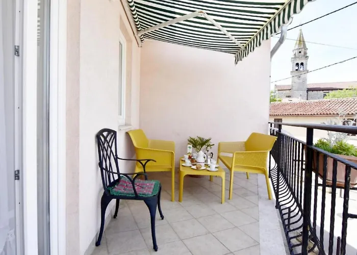 Noemi3 By Interhome Appartamento Porec