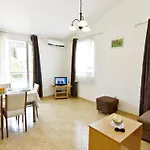 Noemi3 By Interhome *