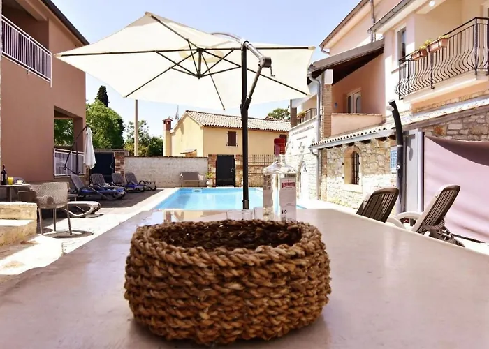 Apartment Noemi3 By Interhome