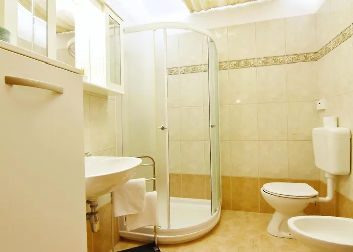 Apartment Noemi3 By Interhome Poreč